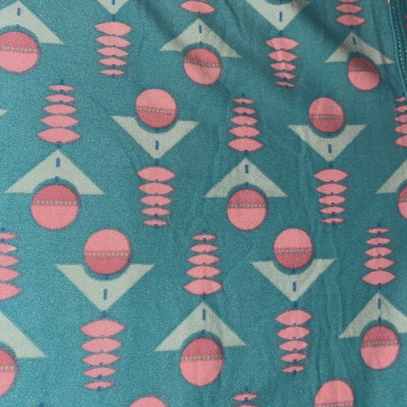 Butter SOFT Leggings LuLaRoe Tall & Curvy fit size 12 - 22 No elastic high waist - Picture 2 of 12